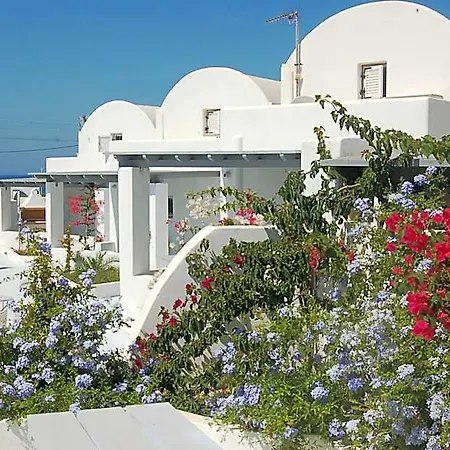 Boutique In Santorini Next To The Sea Otel 4*