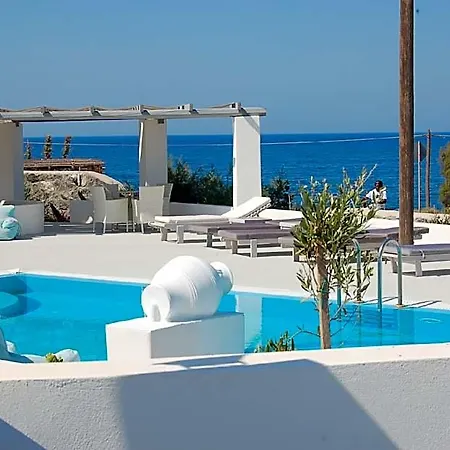 Boutique In Santorini Next To The Sea Oia (Santorini)