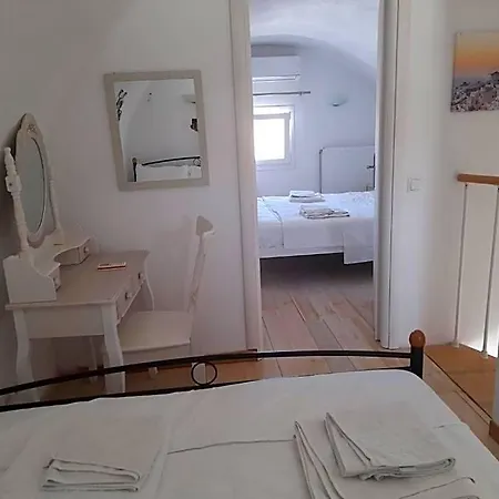 Boutique In Santorini Next To The Sea 4* Oia (Santorini)