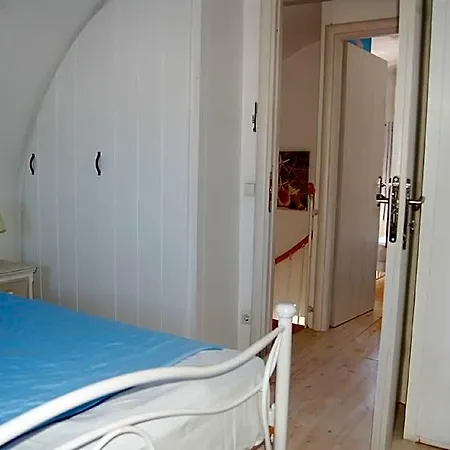Otel Boutique In Santorini Next To The Sea 4*